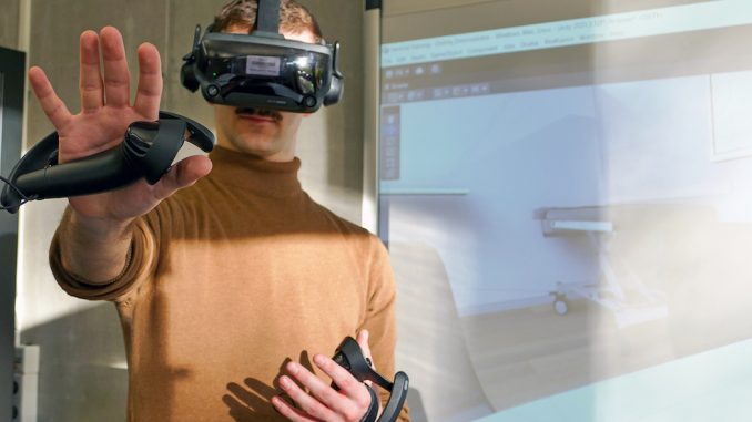 Ein interdisziplinäres Team der FH Münster erforscht im Verbundprojekt „medical tr.AI.ning“ den Einsatz von Virtual Reality für Medizinstudierende. (Foto: FH Münster/Jana Bade)
